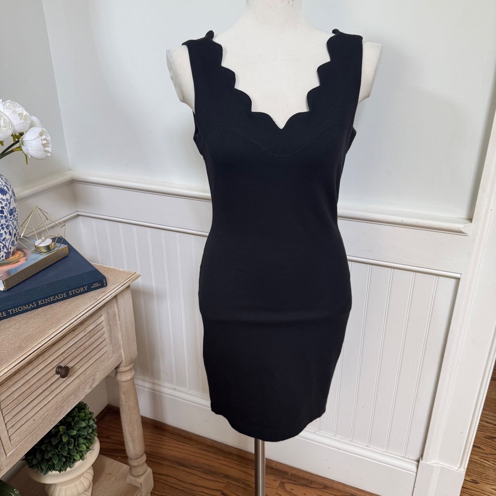 Vintage Forenza Black Scalloped V-Neck Bodycon Mini Dress Womens Large 90s USA